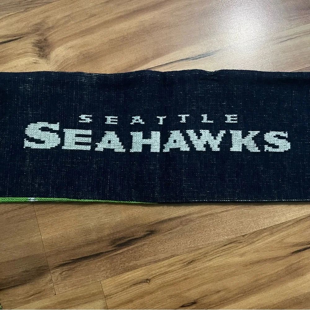 FOCO Forever Collectables NFL Seattle Seahawks‎ Reversible Ugly Scarf